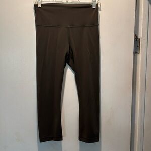 Lululemon olive green Capri pant. 22 inch inseam. Very good preowned condition.